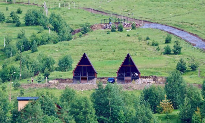 Vedzebi Ski Chalet | Gagma Chalets - Alone with nature,Surrounded by Peaks, Wrapped in Silence