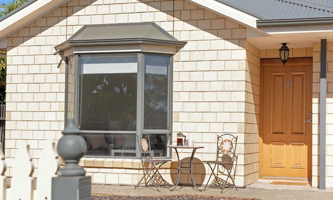 Goolwa House | Brooking's Perch, Walk to Shops & River, WiFi