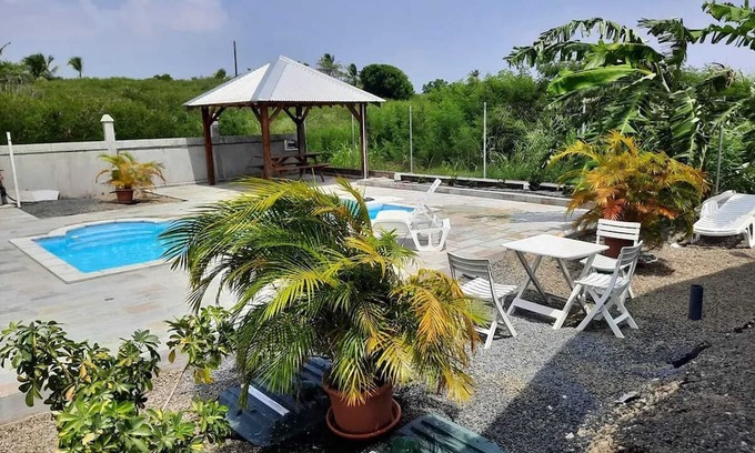 Gros Cap Apartment | Homerez - Apartment in Gros Cap