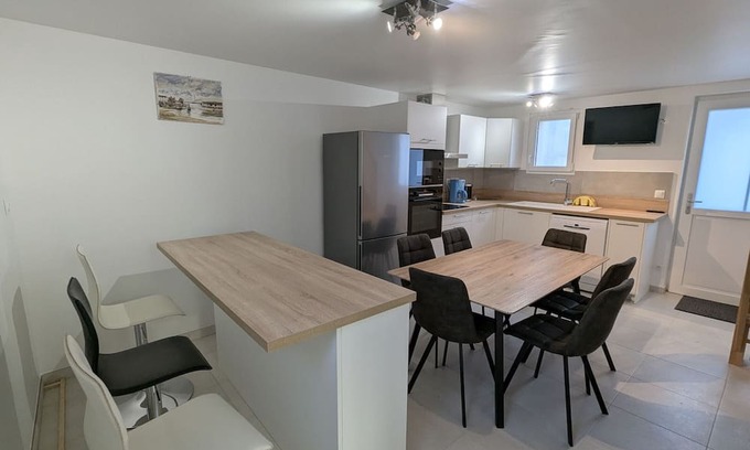 Chilleurs-aux-Bois Cottage | Cozy accommodation with air conditioning, 4 bedrooms, terrace, parking - 6 pers.