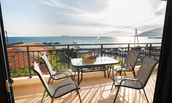 Kokinos Pirgos Apartment | Alkioni Cretan suites - Thalassa
