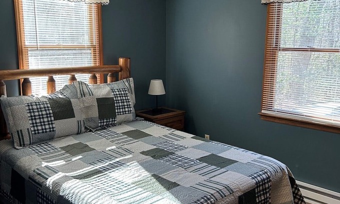 Springmaid Mountain Cottage | Pet Friendly Cottage in Spruce Pine NC