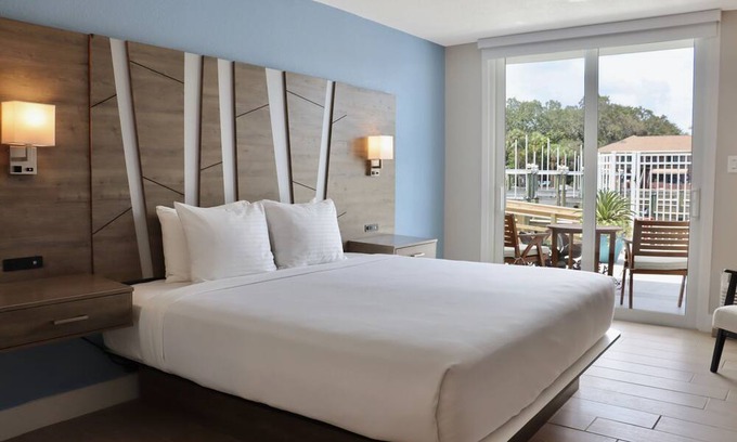 Pinellas Point House | Coastal Vibes Await: Dive into Adventurous Excursions and Tranquil Evenings