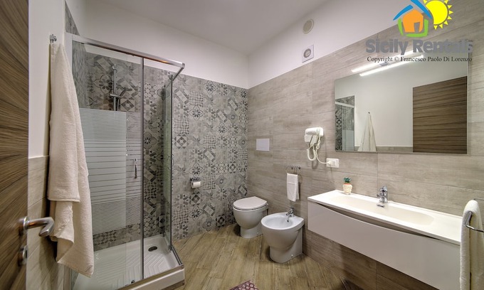 Capaci Apartment | Maiolica Apartment - Apartment with pool near the sea