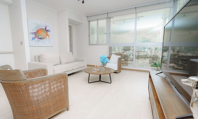 Tumba Vieja Apartment | Luxury 2BR Oceanview, parking and balcony