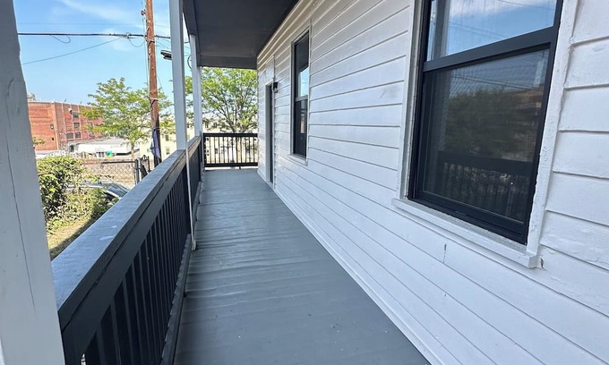 Cincinnati Apartment | Modern corporate apartment in charming Cincinnati with AC, WiFi