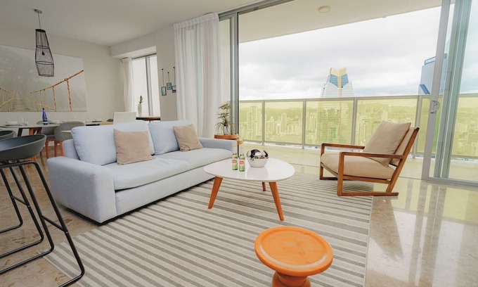 Panama City Apartment | Exclusive and luxury 1BR with balcony in Yoo Panama