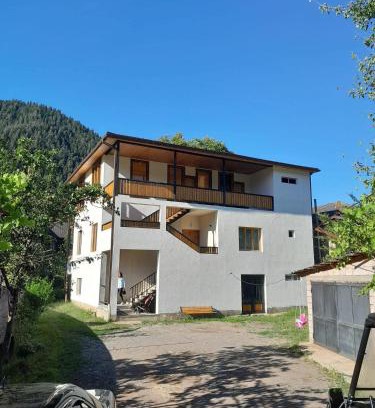Akhali Ubani House | taisya guest house