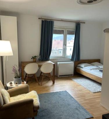 Lend Apartment | Dachgeschosswohnung mit Grünblick